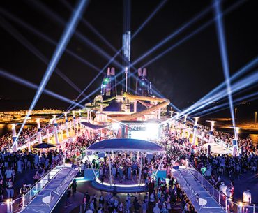 Onboard: Party underway! aLIVE Coverage