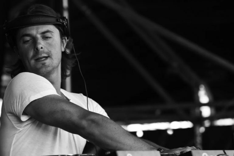 Axwell