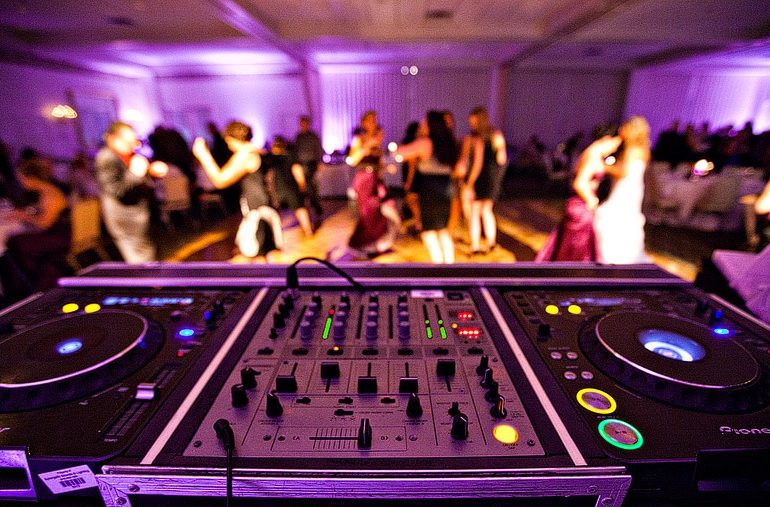 Mobile DJ