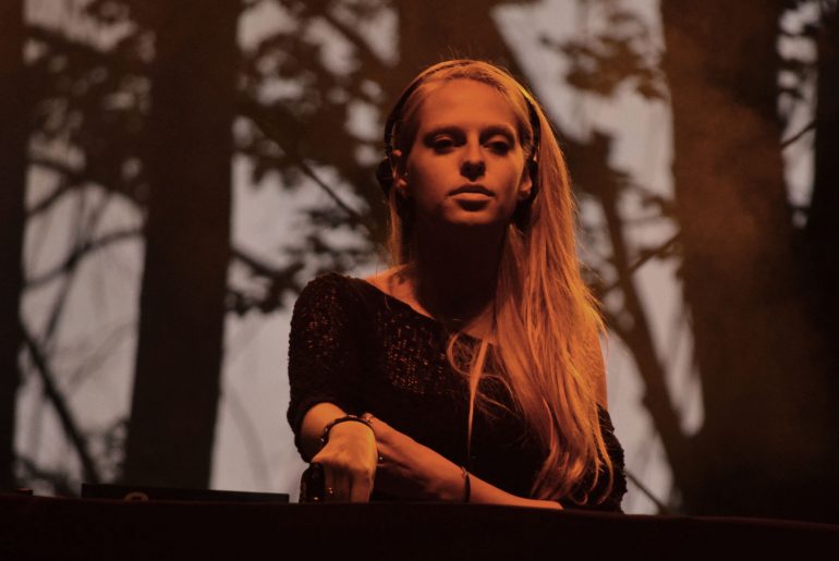 Nora En Pure