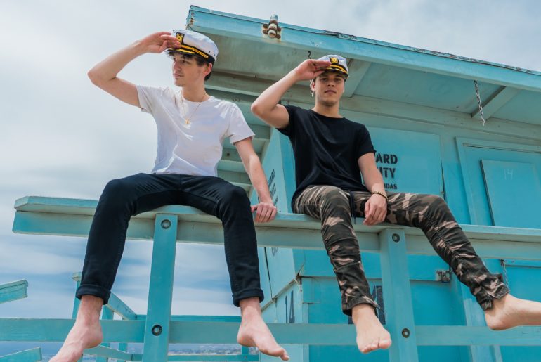 A R I Z O N A Ship Wrek Remix