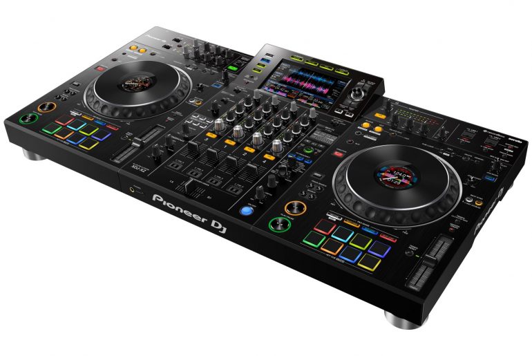 DJ mixers controllers Pioneer DJ XDJ-XZ