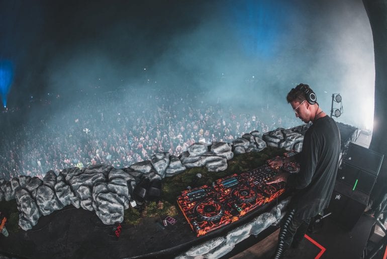 ekali a world away album