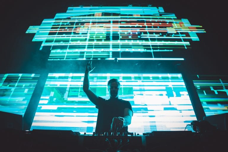 ferry corsten flanging