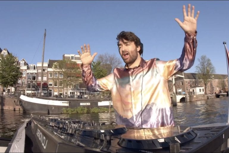 Oliver Heldens Room Service Festival