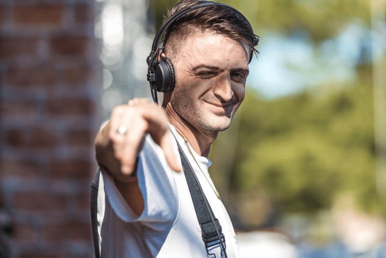 Habstrakt Right Here