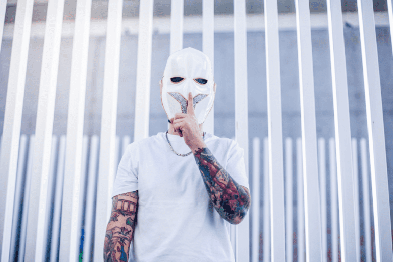 yawdel i follow rivers