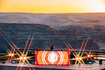 seven lions andrew bayer