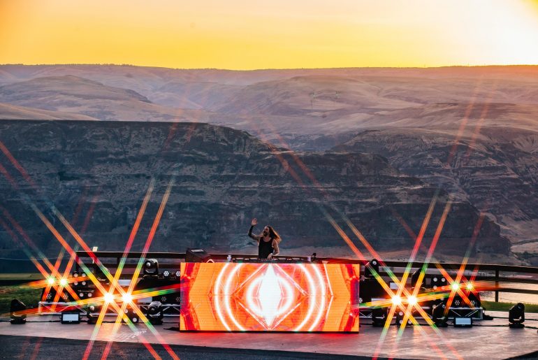 seven lions andrew bayer